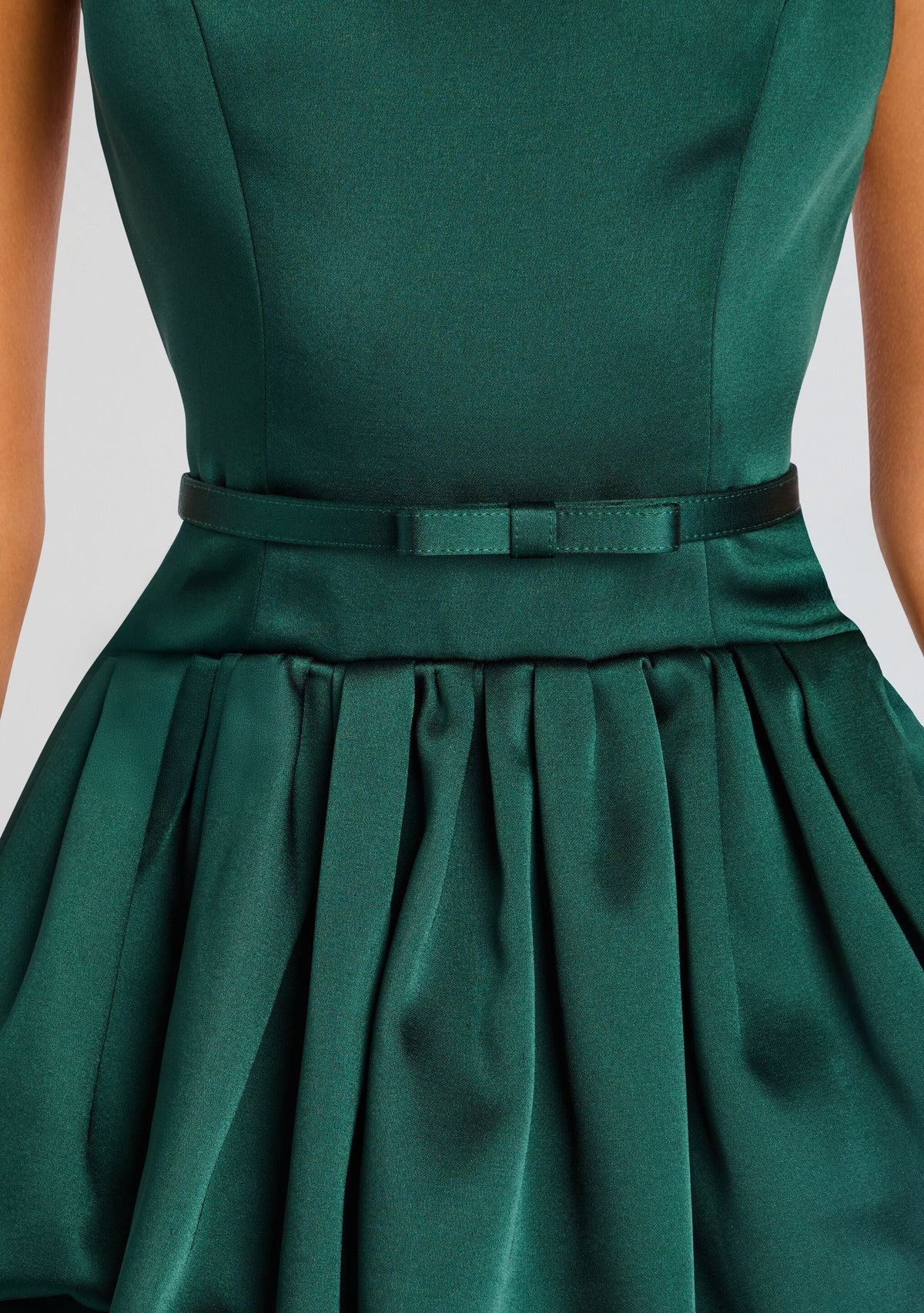 Isolde Dress by retrofête in Pine, product image 2