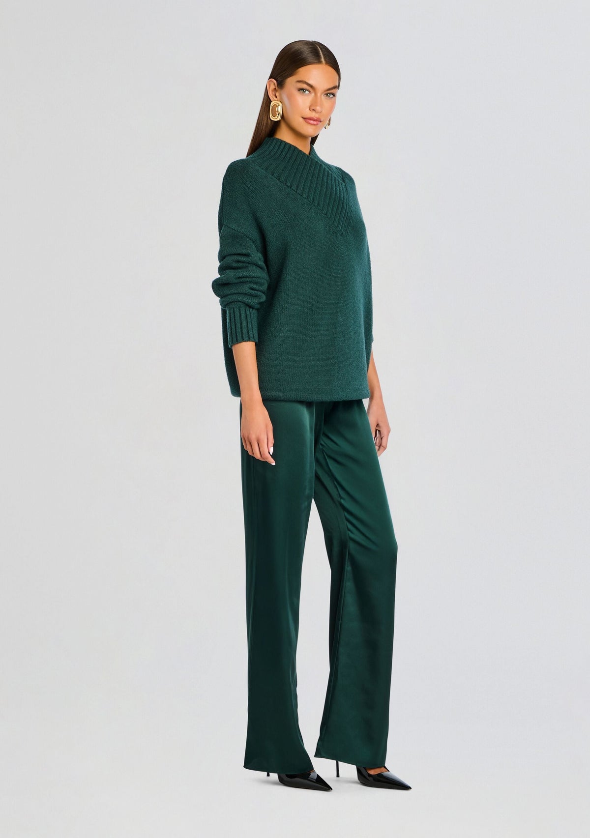 Viva Satin Pant by SEROYA in Evergreen, product image 4