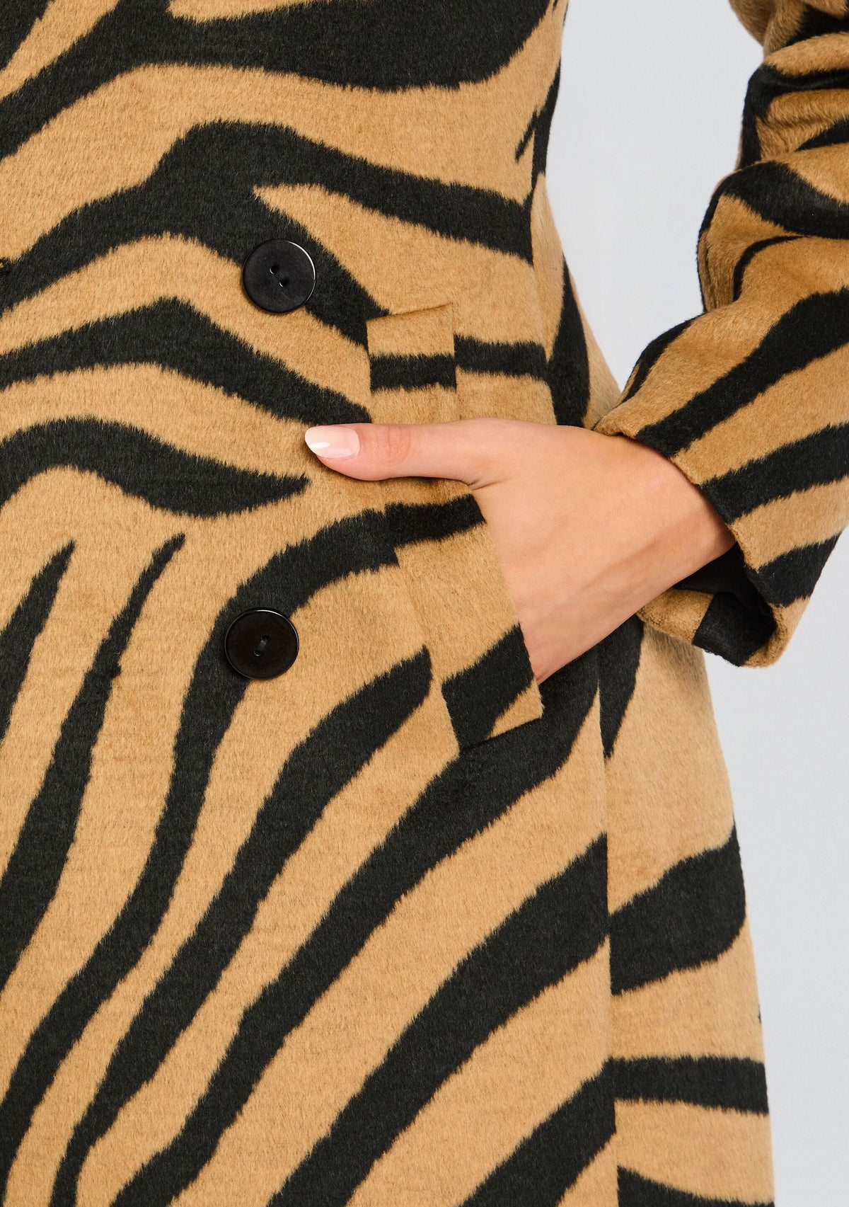 Petal Coat by SEROYA in Zebra, product image 2