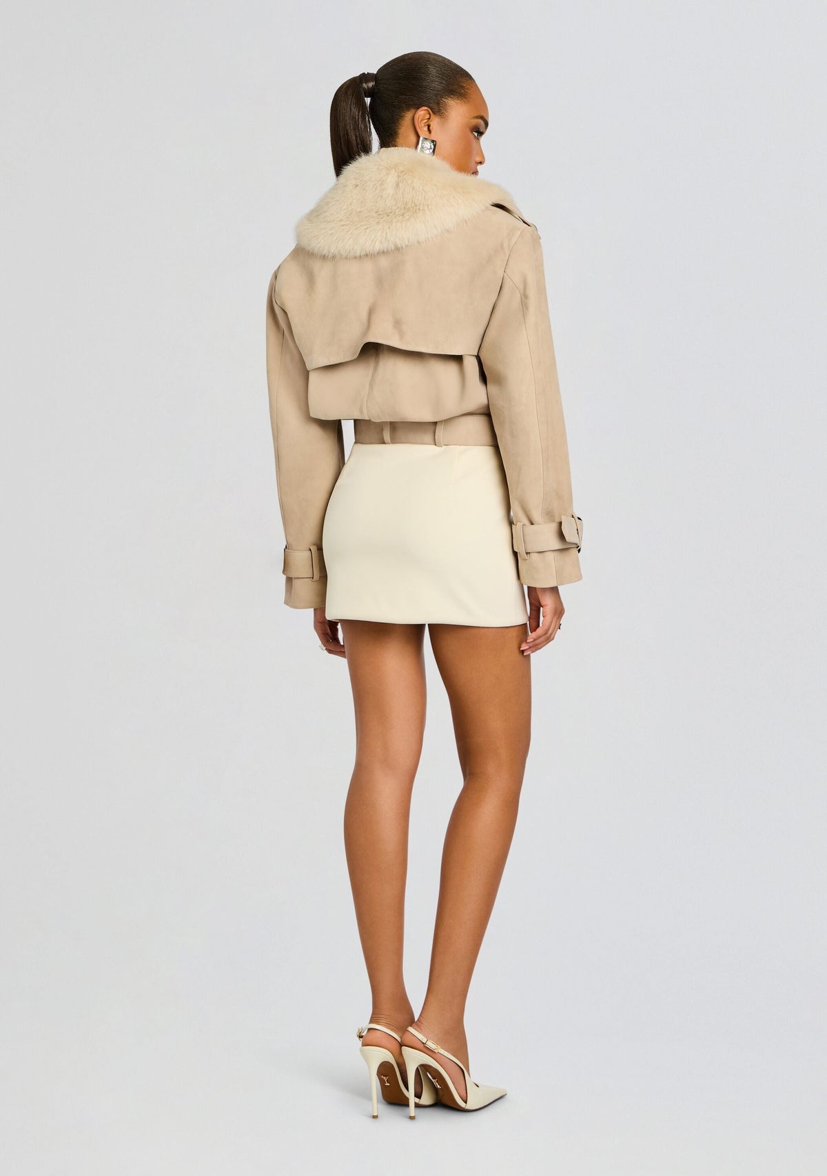 Rubee Suede Coat by retrofête in Khaki, product image 4