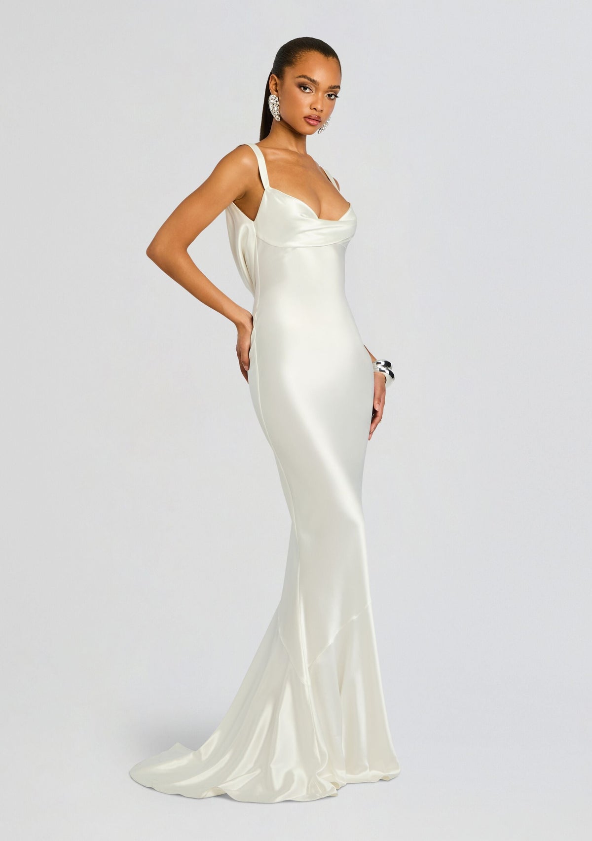 Vinicia Dress by retrofête in White, product image 4