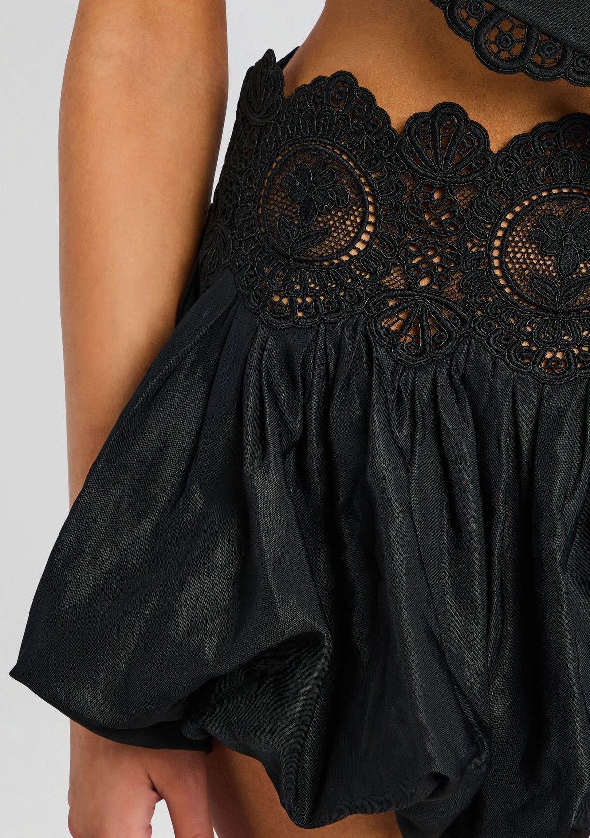 Leighton Skirt by retrofête in Black, product image 3
