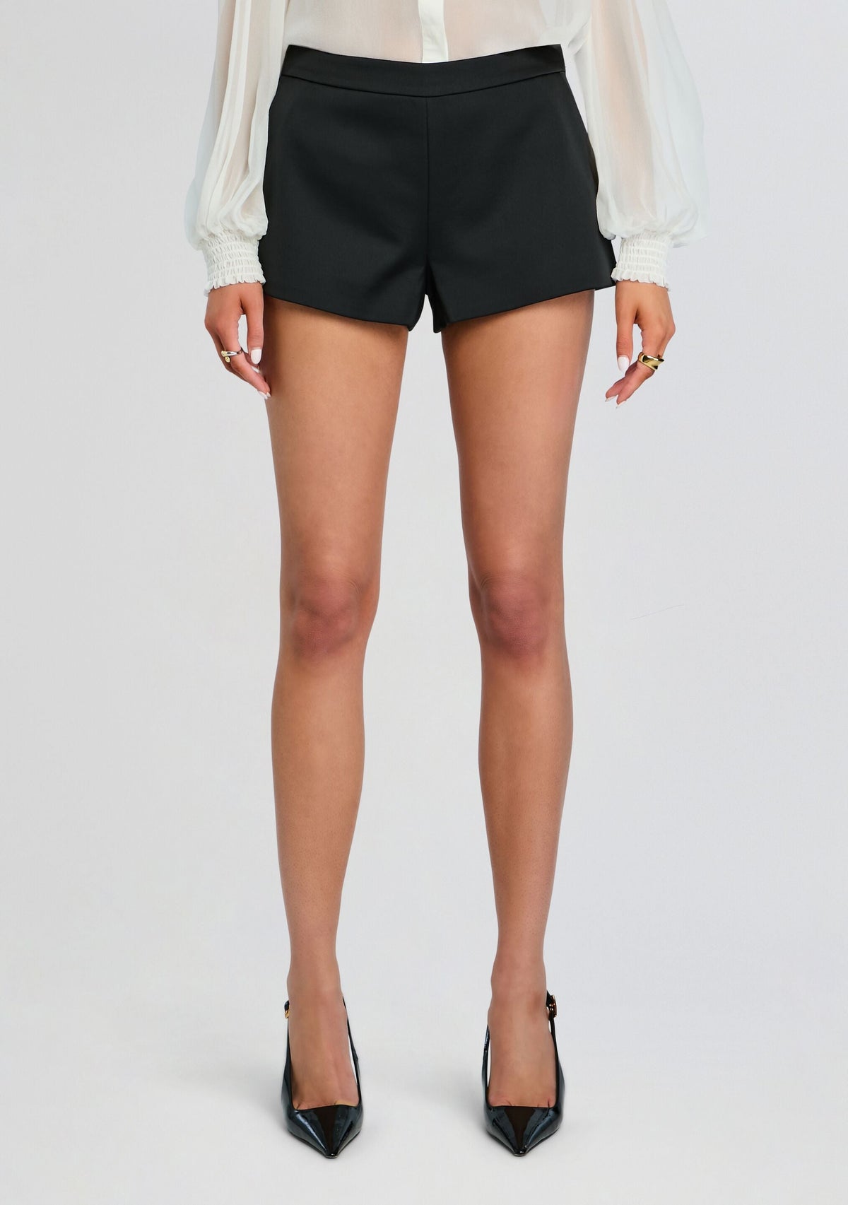 Milu Short by SEROYA in Black, product image 1