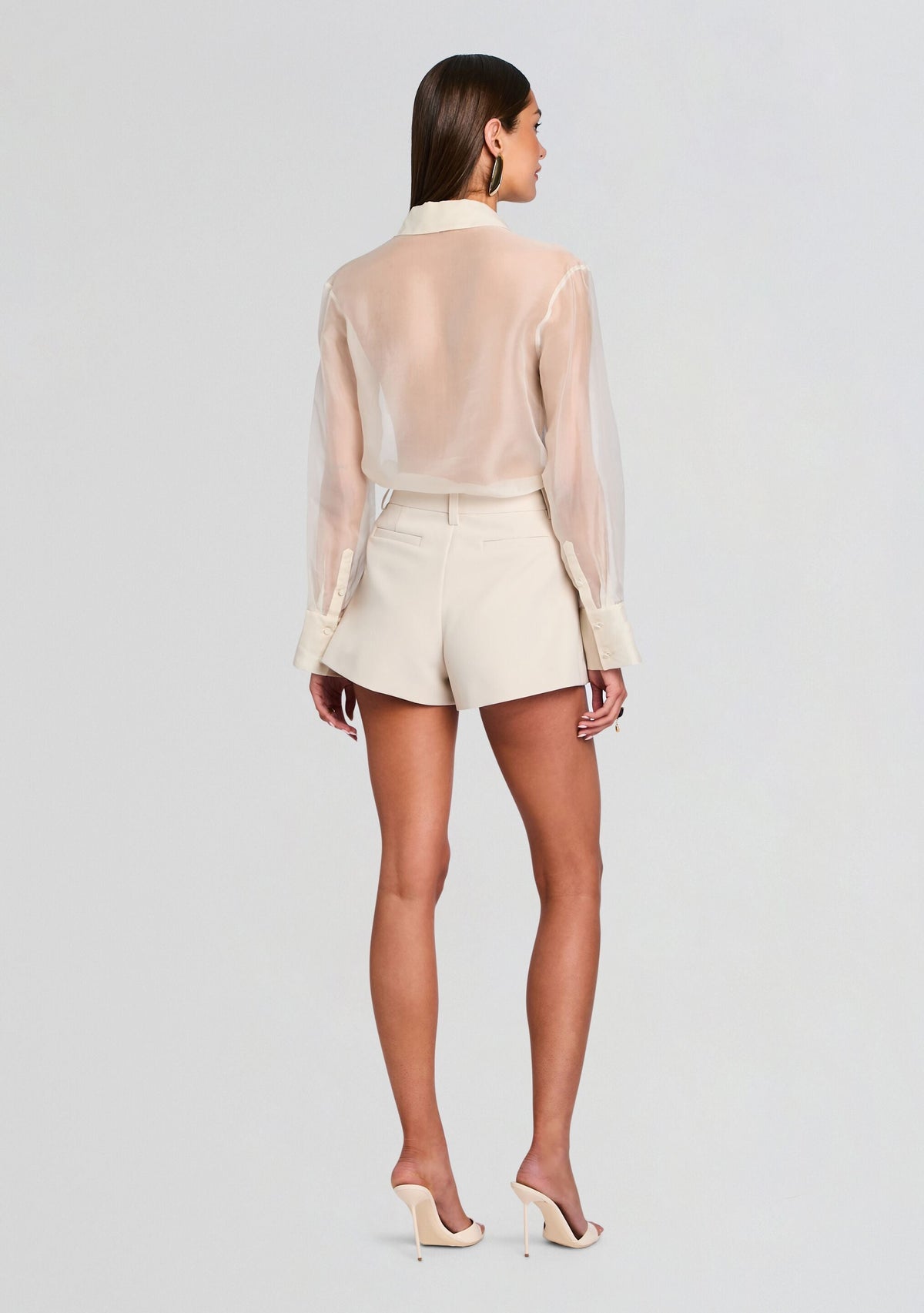 Carol Short by SEROYA in Almond, product image 5