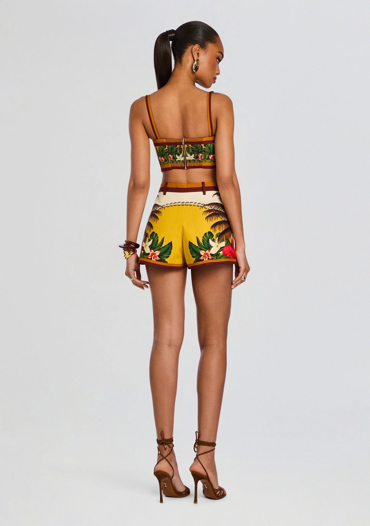 Tansie Short by retrofête in Jardim Botanico, product image 5