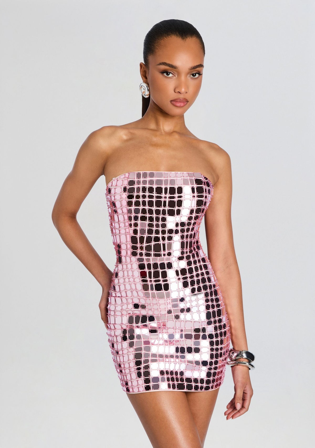 Kaleido Embellished Dress by retrofête in Rosa, product image 5