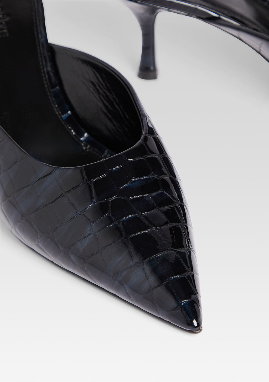Bonnie Leather Mule by retrofête in Navy Croco, product image 4