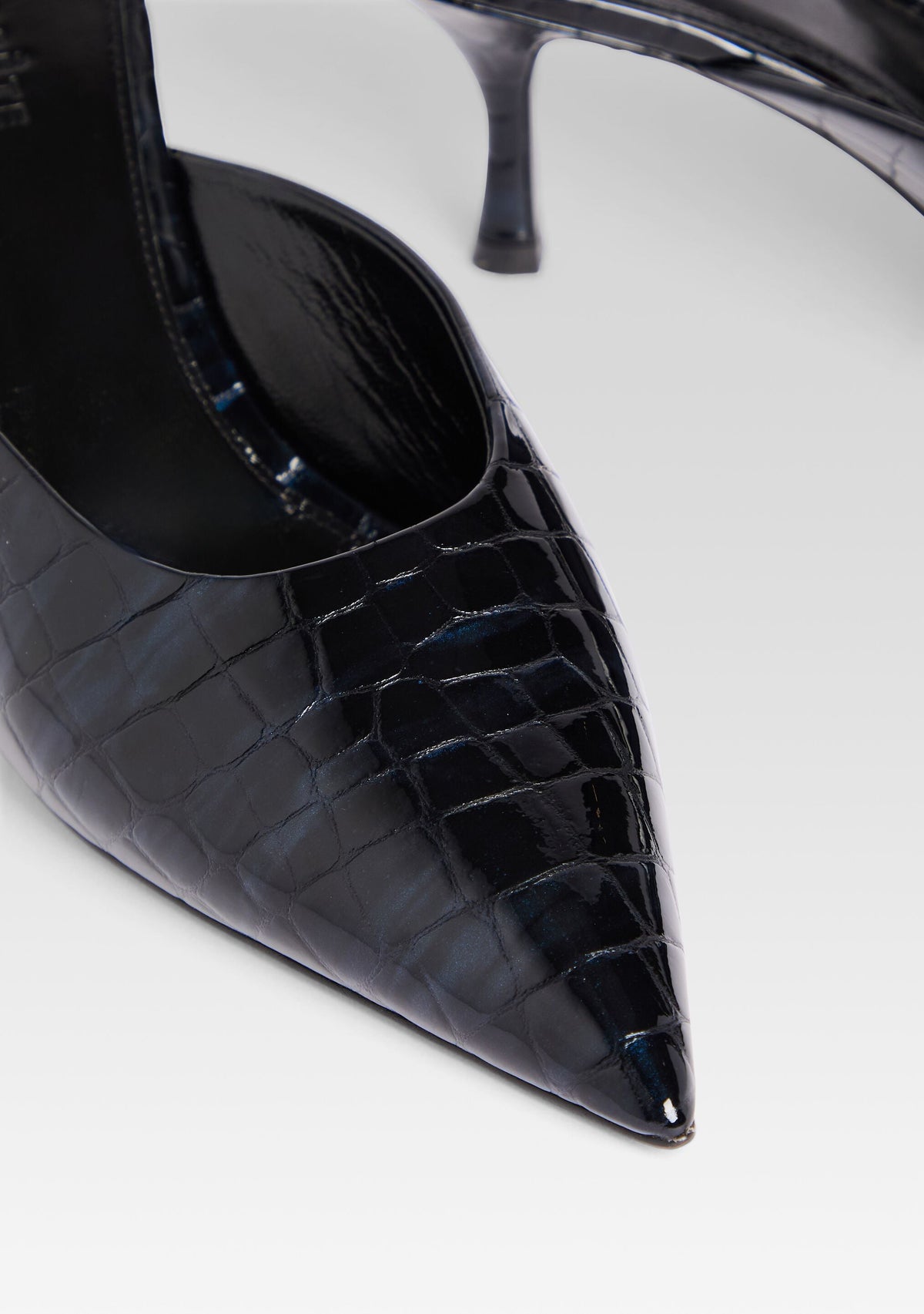 Bonnie Leather Mule by retrofête in Navy Croco, product image 4