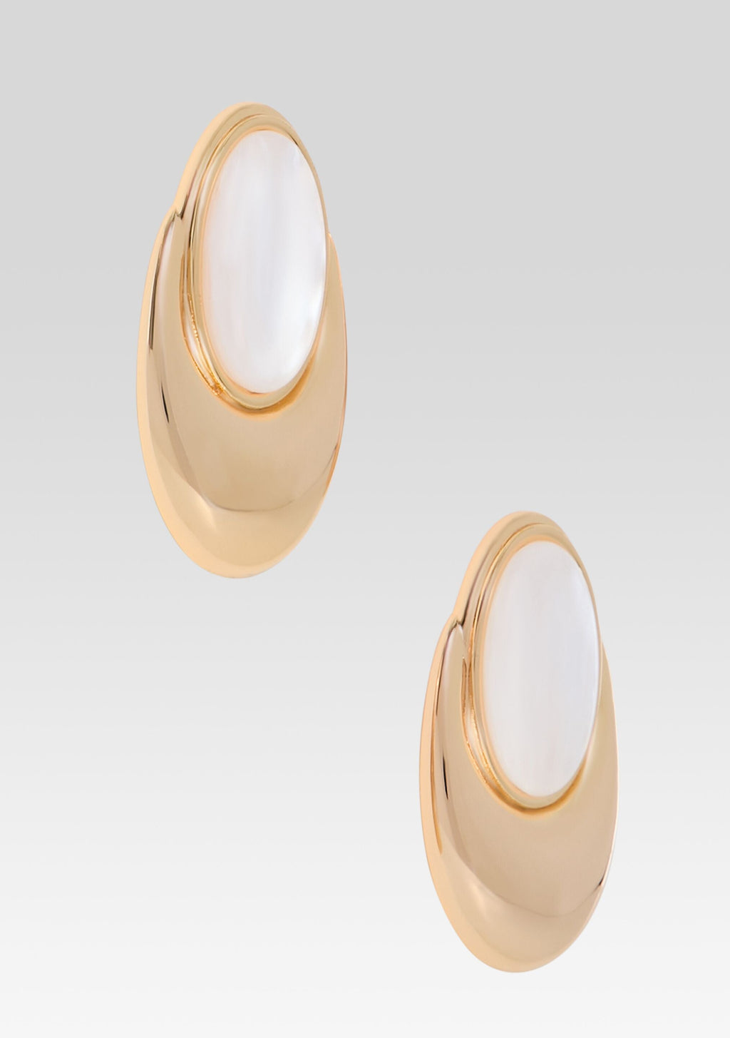 Blare Earring by retrofête in Pearl/Gold, product image 3