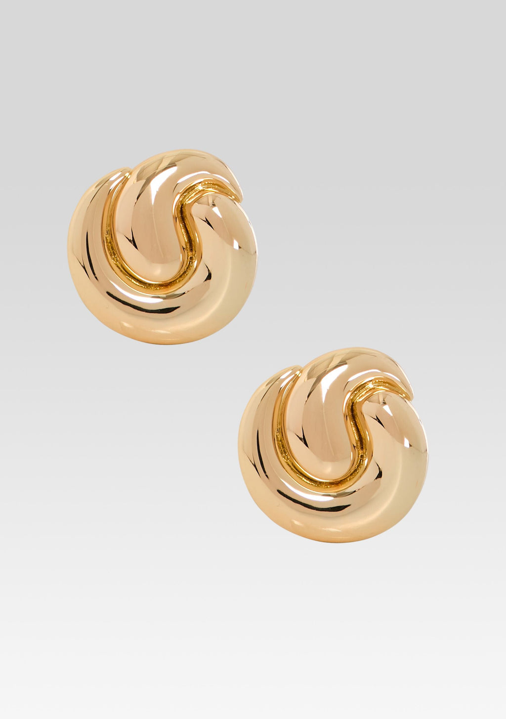 Doma Earring by retrofête in Gold, product image 1