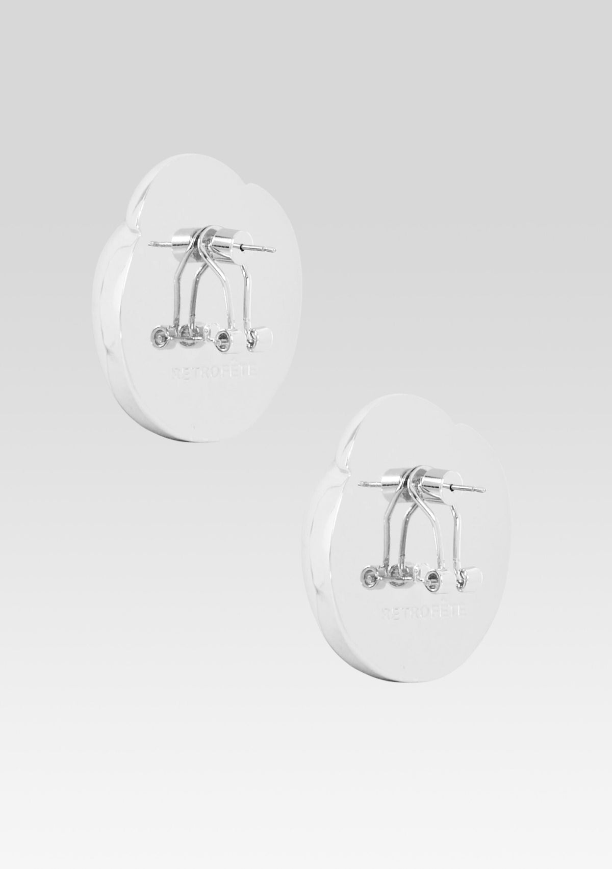 Doma Earring by retrofête in Silver, product image 4