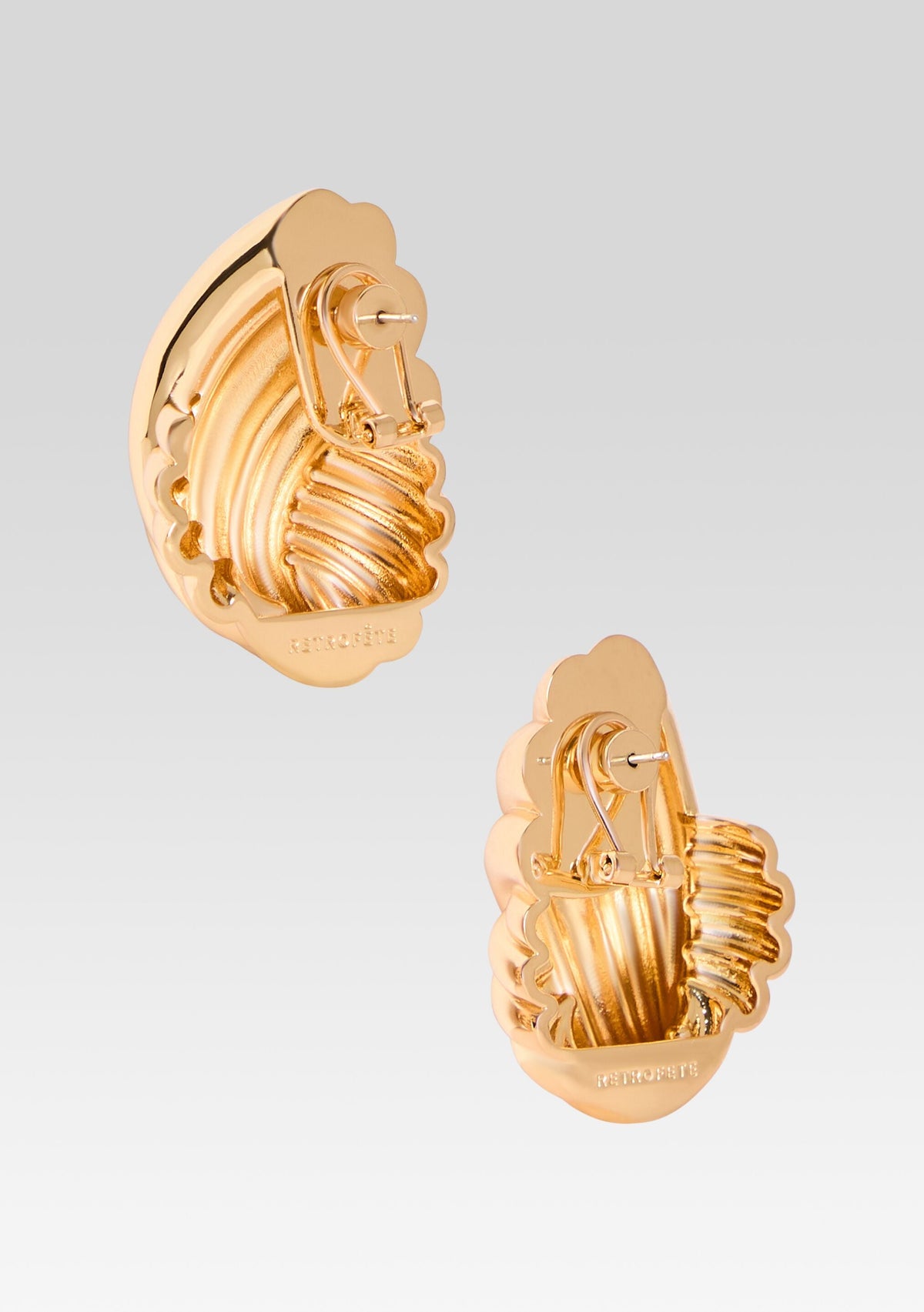 Jill Earring by retrofête in Gold, product image 4