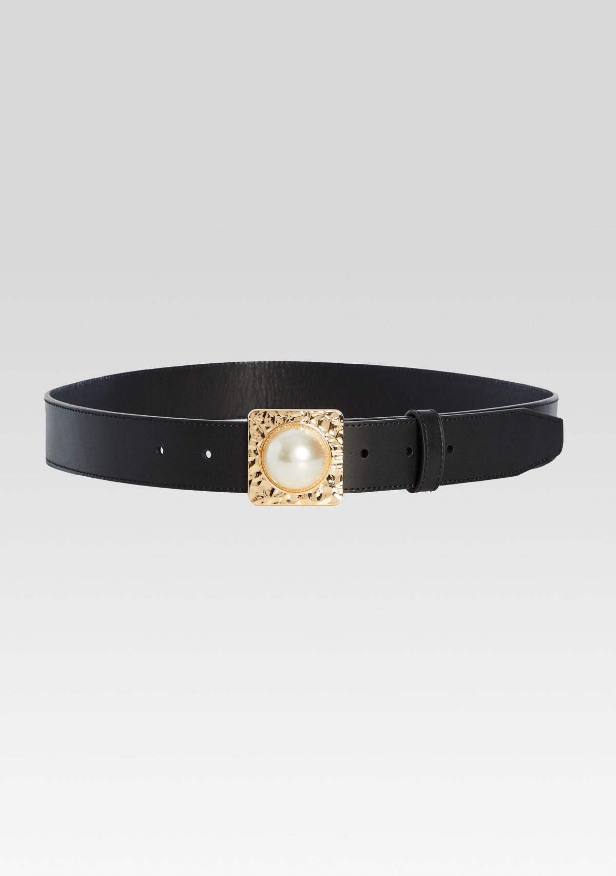 Audre Leather Belt by retrofête in Black, product image 1