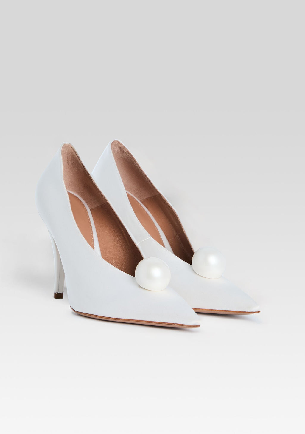 Corinna Satin Heel by retrofête in Winter White w Pearl, product image 3