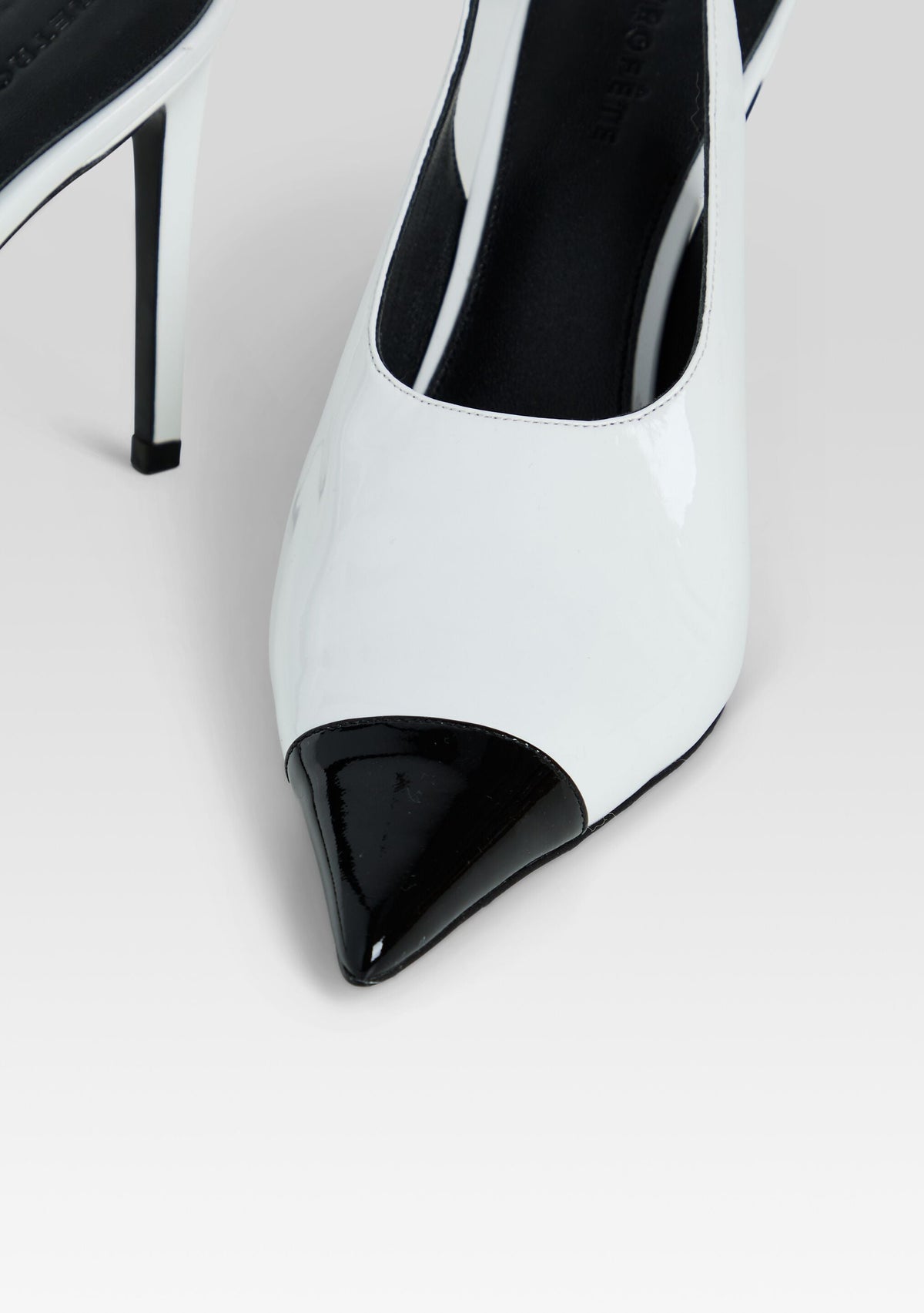 Leslie Choked Up Slingback by retrofête in Winter White, product image 4