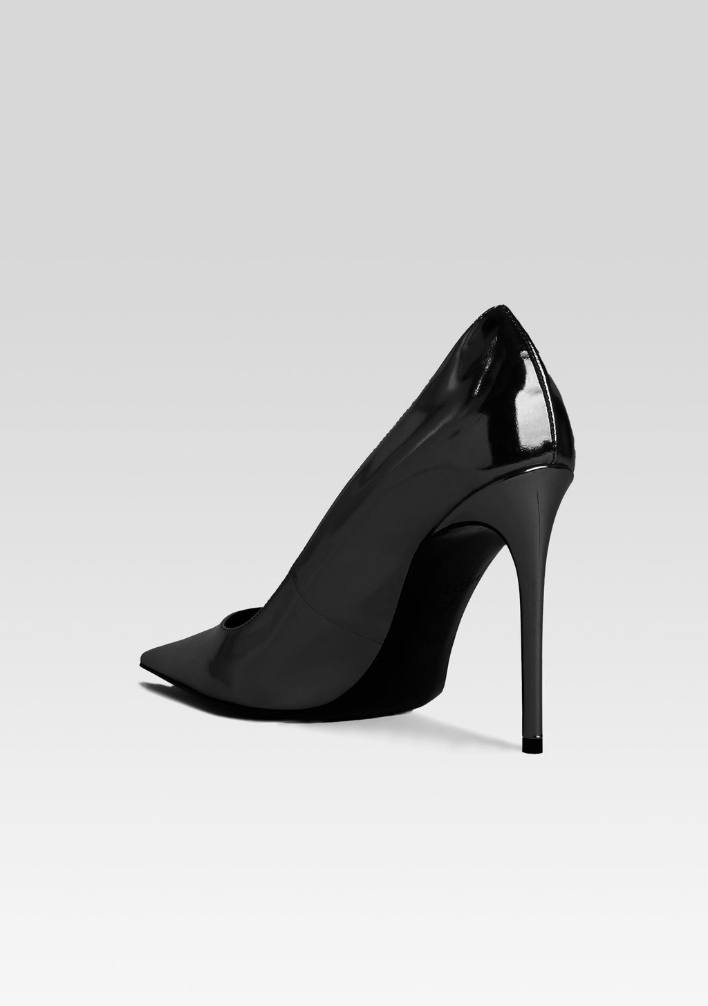 Jasmine Heel by retrofête in Black, product image 5
