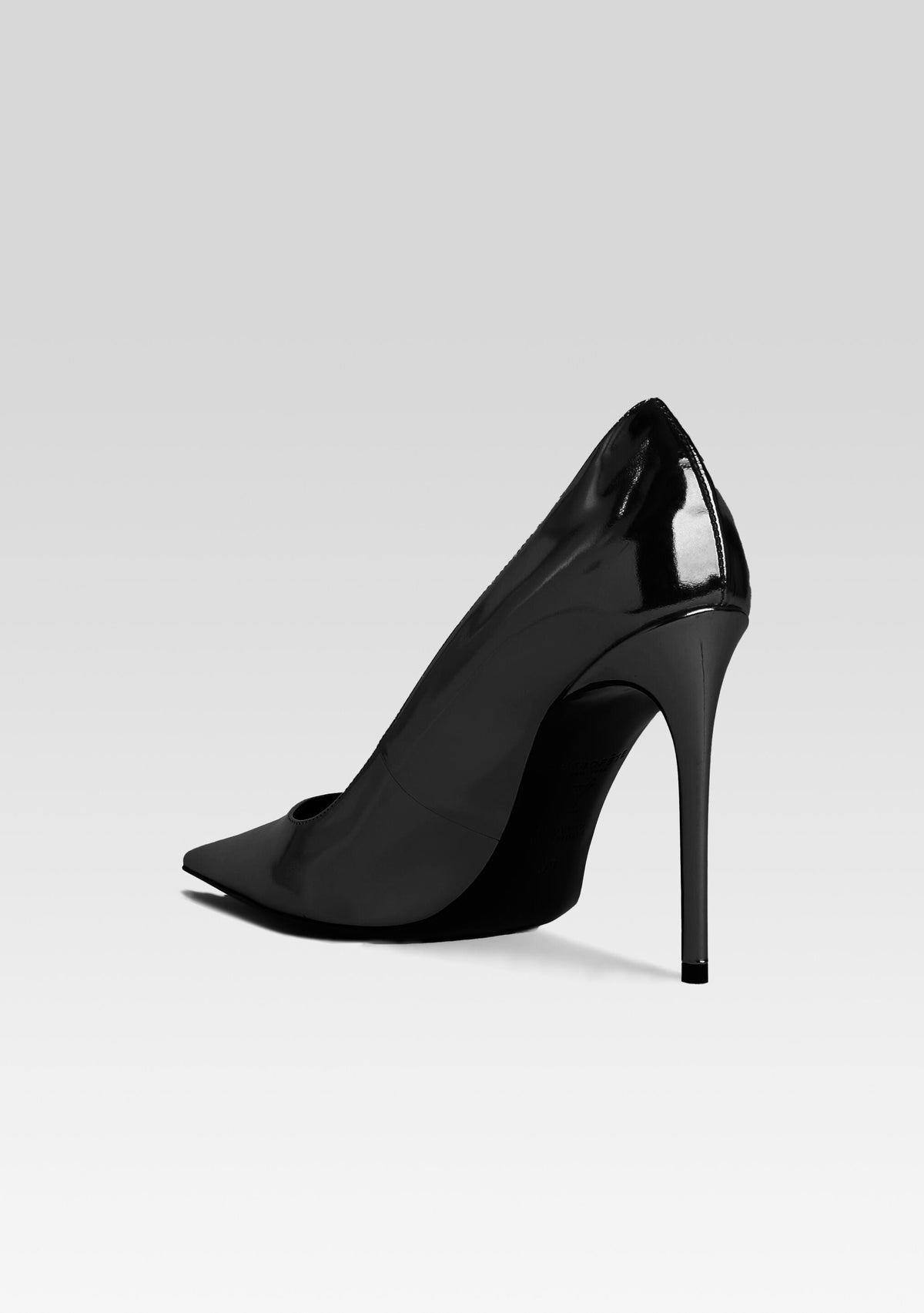 Jasmine Heel by retrofête in Black, product image 5