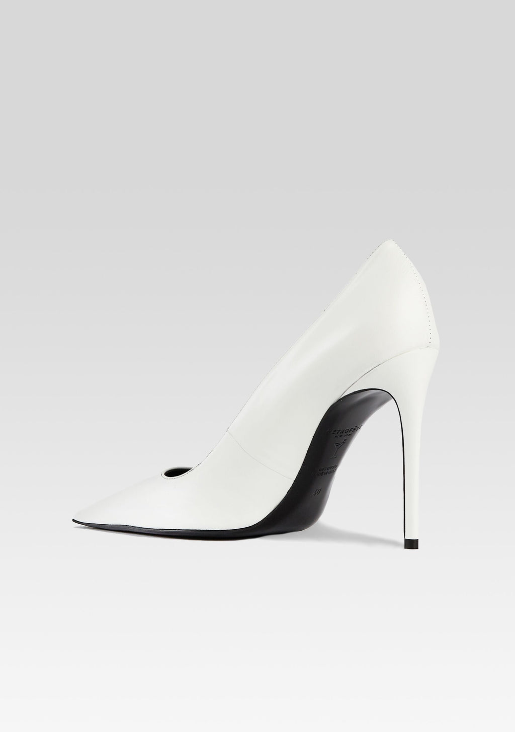 Jasmine Heel by retrofête in White, product image 5