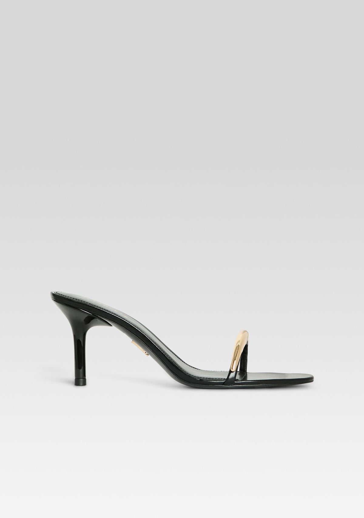 Karli Sandal by retrofête in Black, product image 1