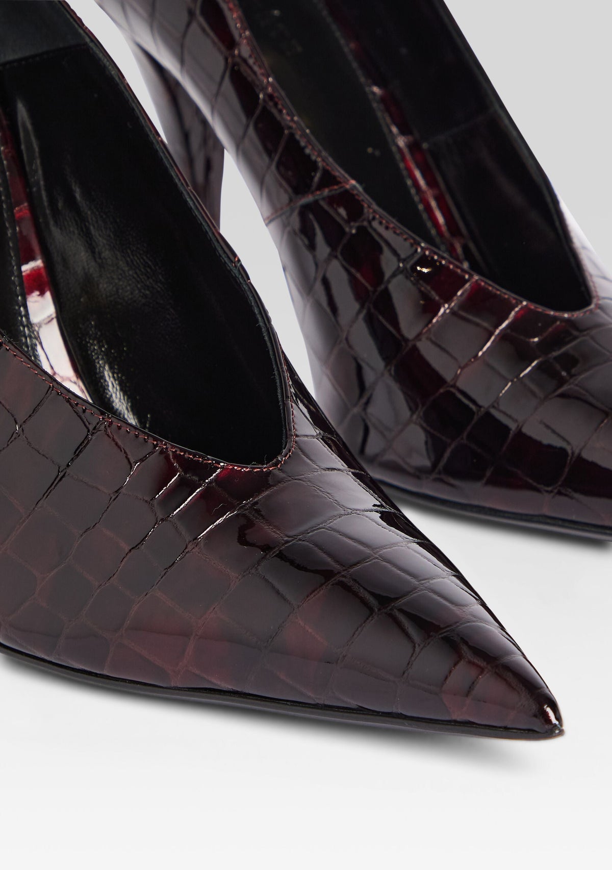 Maureen Leather Pump by retrofête in Burgundy Croco, product image 4