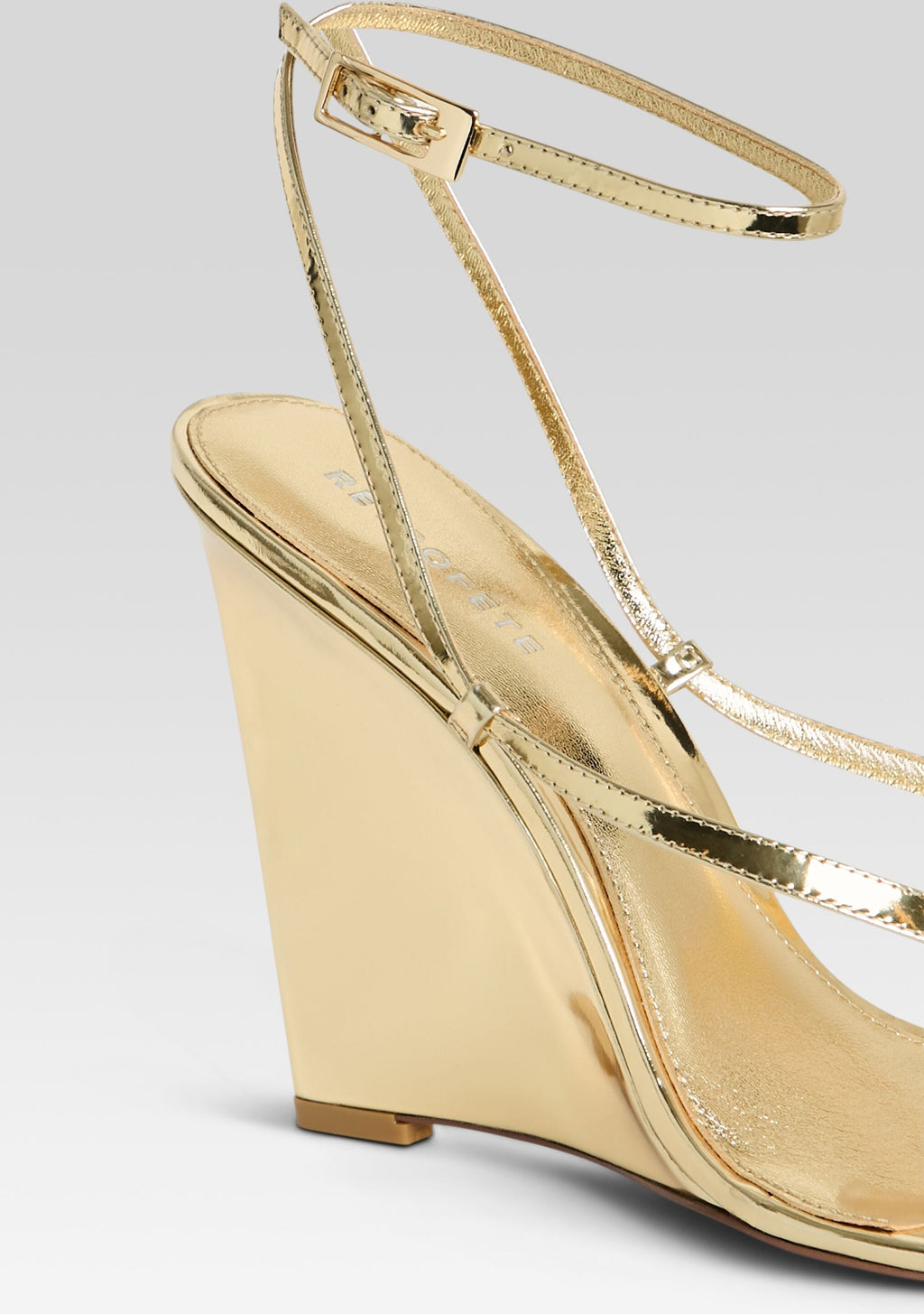 Namby Wedge by retrofête in Light Gold, product image 3