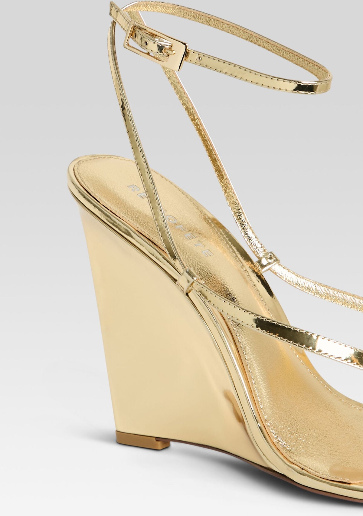 Namby Wedge by retrofête in Light Gold, product image 3