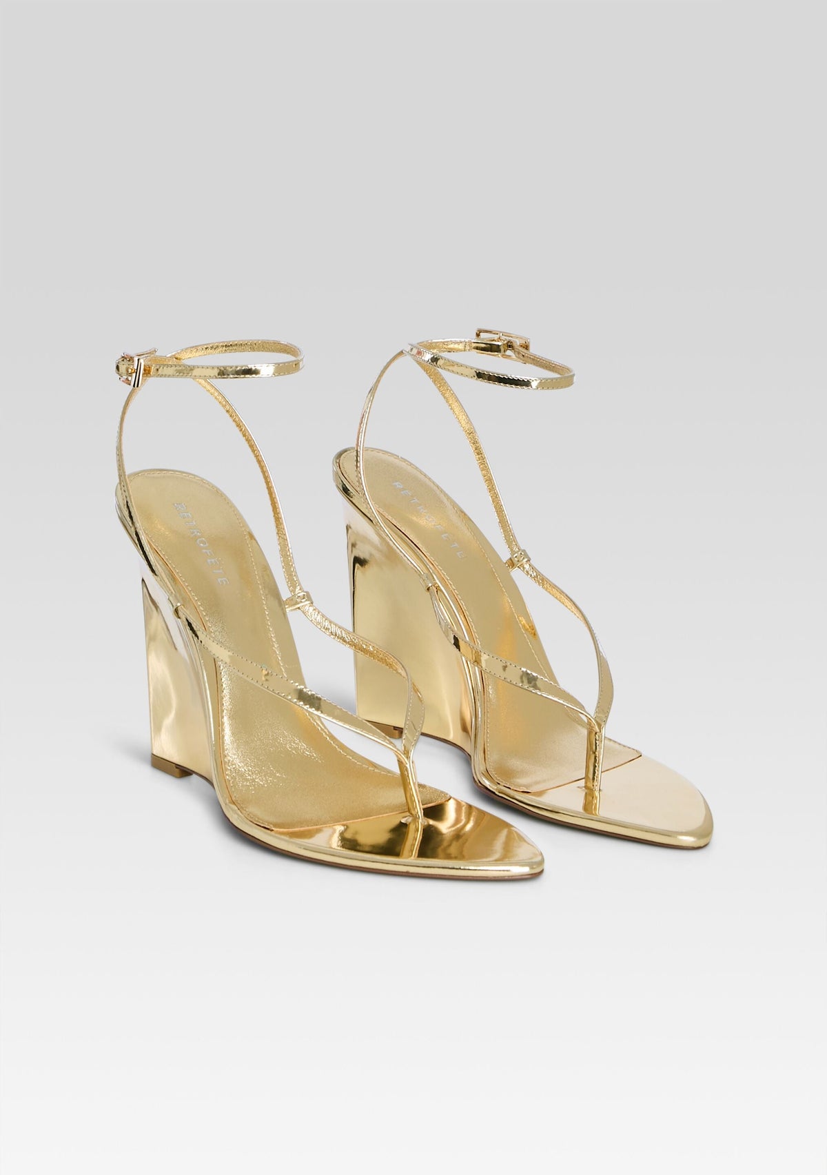 Namby Wedge by retrofête in Light Gold, product image 4