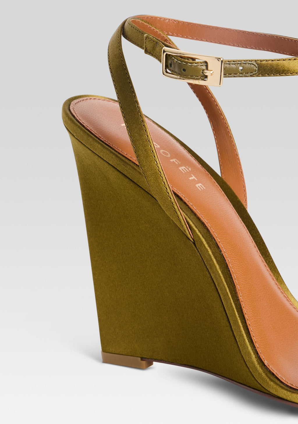 Nelly Wedge by retrofête in Ochre, product image 3