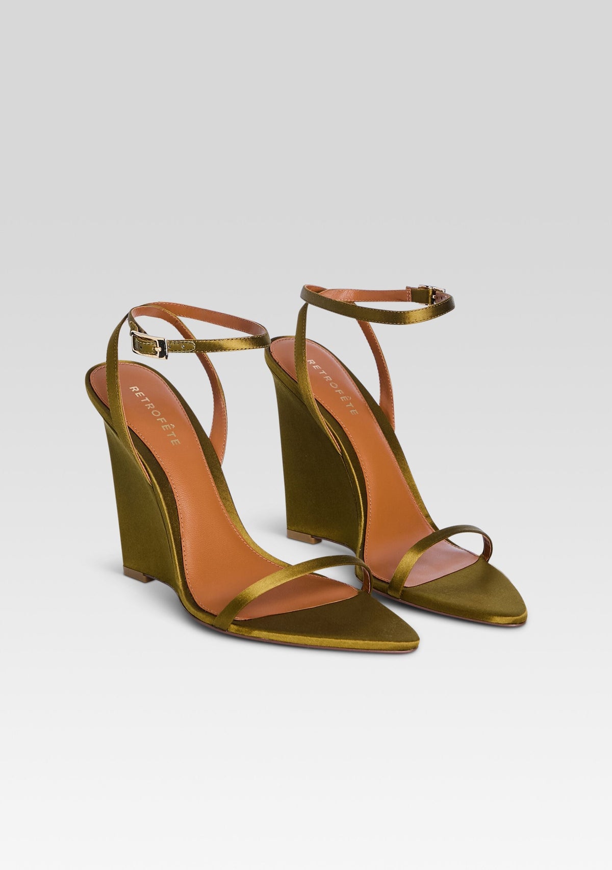 Nelly Wedge by retrofête in Ochre, product image 4