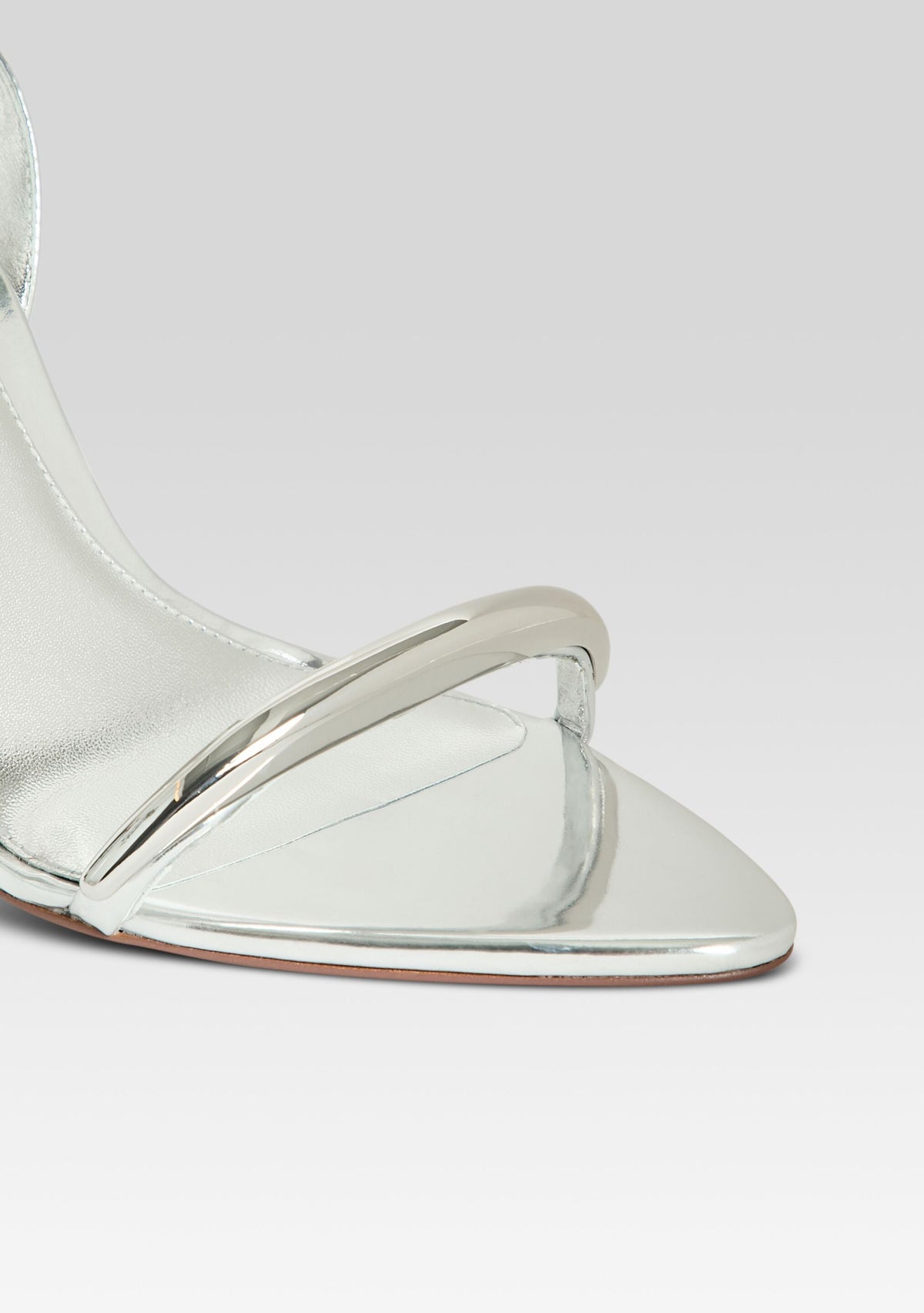 Nola Wedge by retrofête in Silver, product image 3