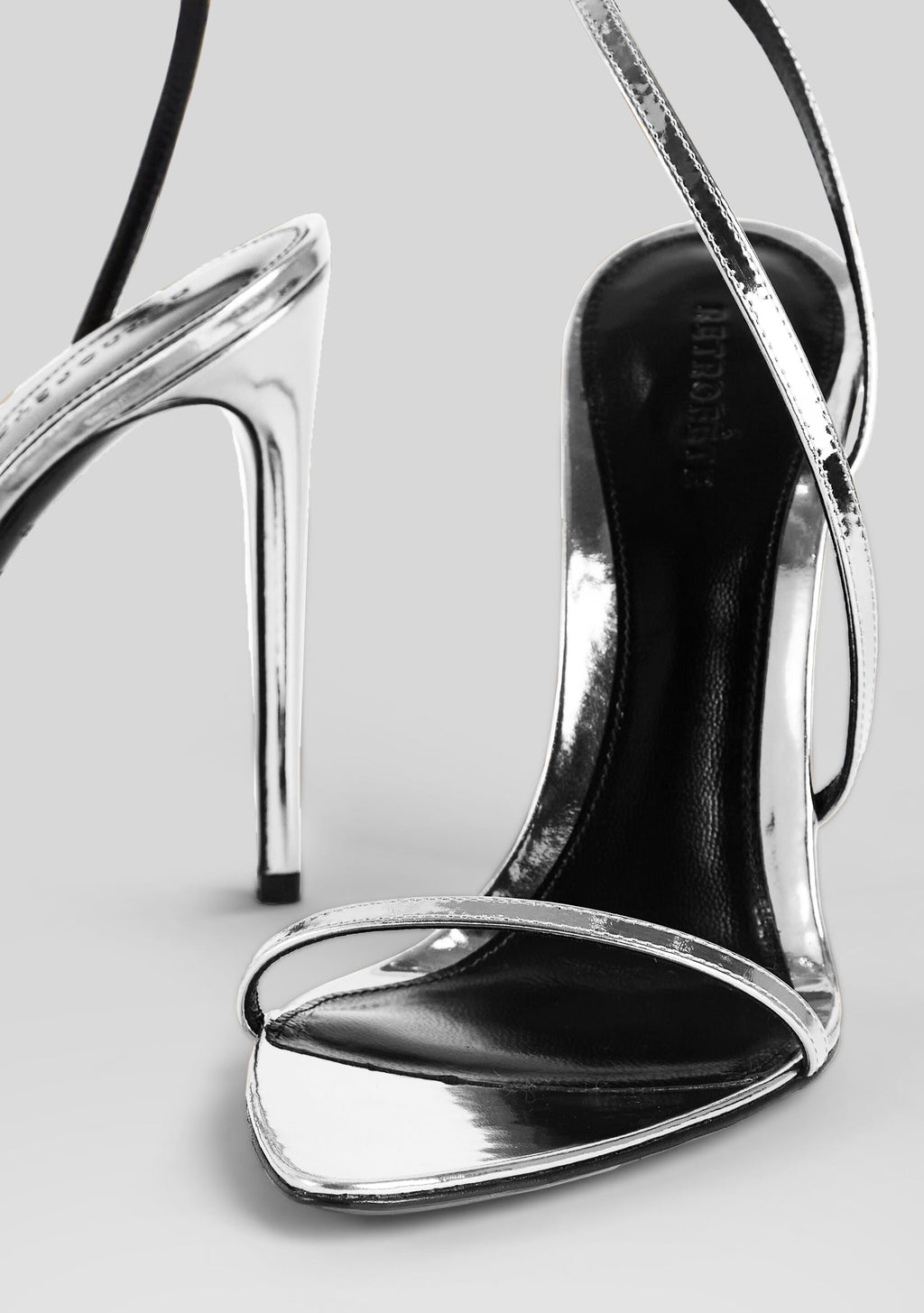 Naomi Sandal by retrofête in Silver, product image 4