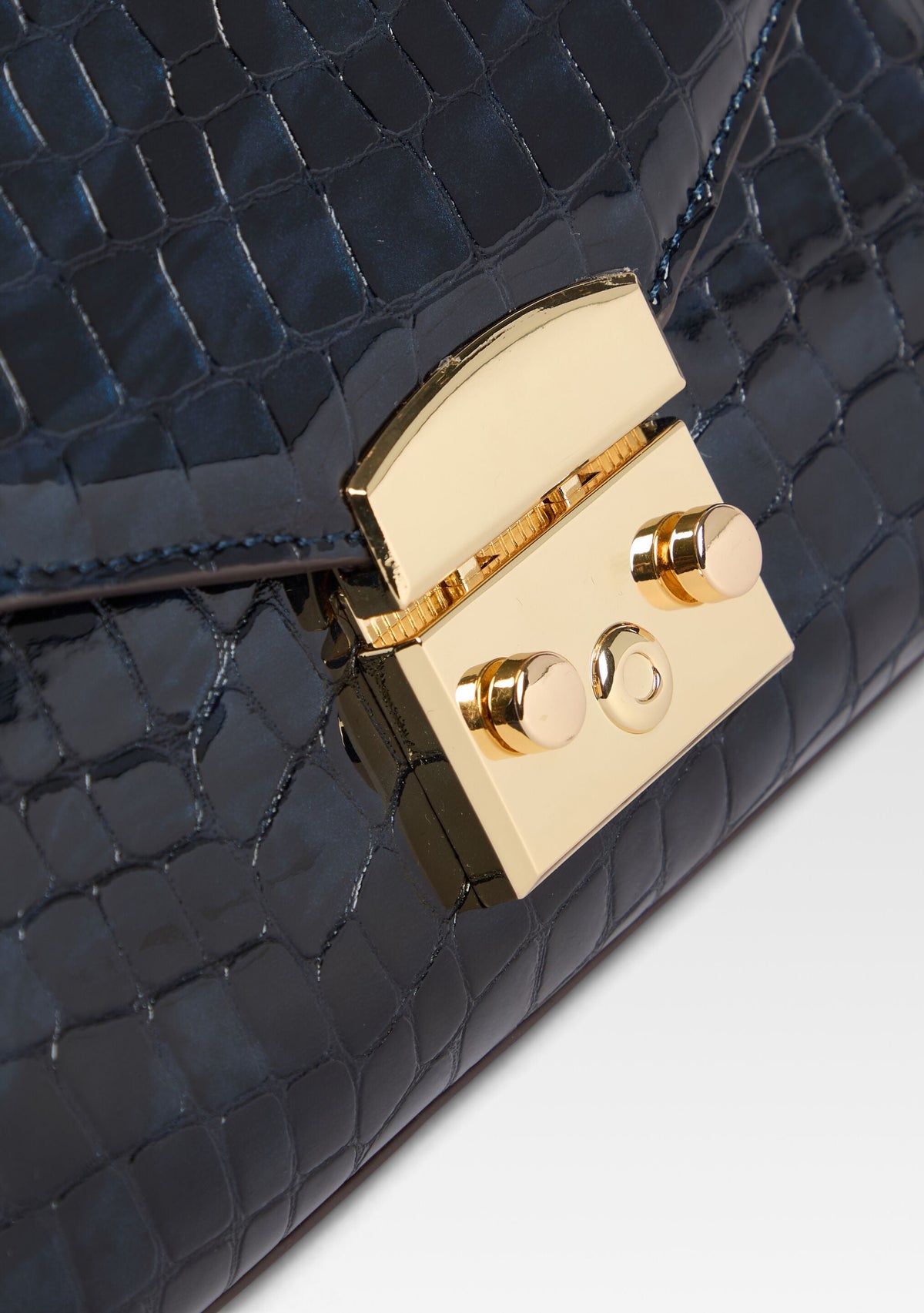Renee Bag by retrofête in Navy Croco, product image 3