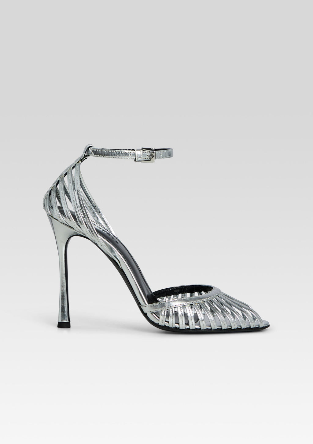 Analu Sandal by retrofête in Silver Mirror, product image 1