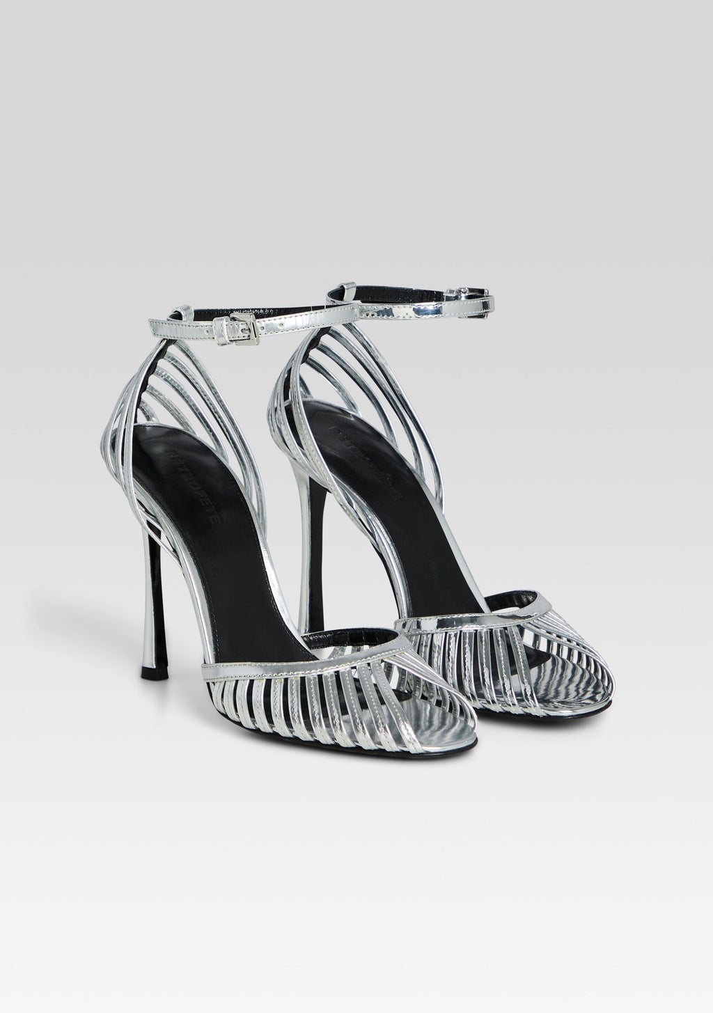 Analu Sandal by retrofête in Silver Mirror, product image 4