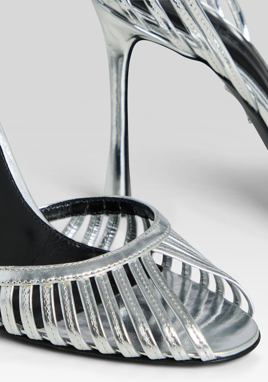 Analu Sandal by retrofête in Silver Mirror, product image 3