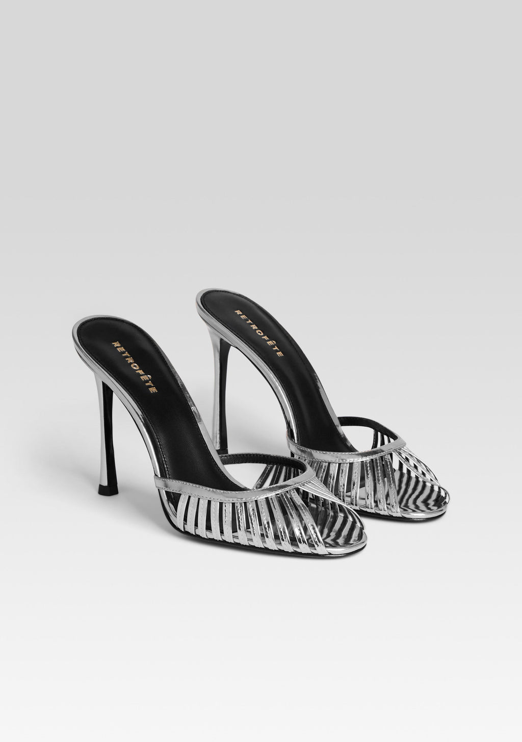 Allistair Sandal by retrofête in Silver, product image 4