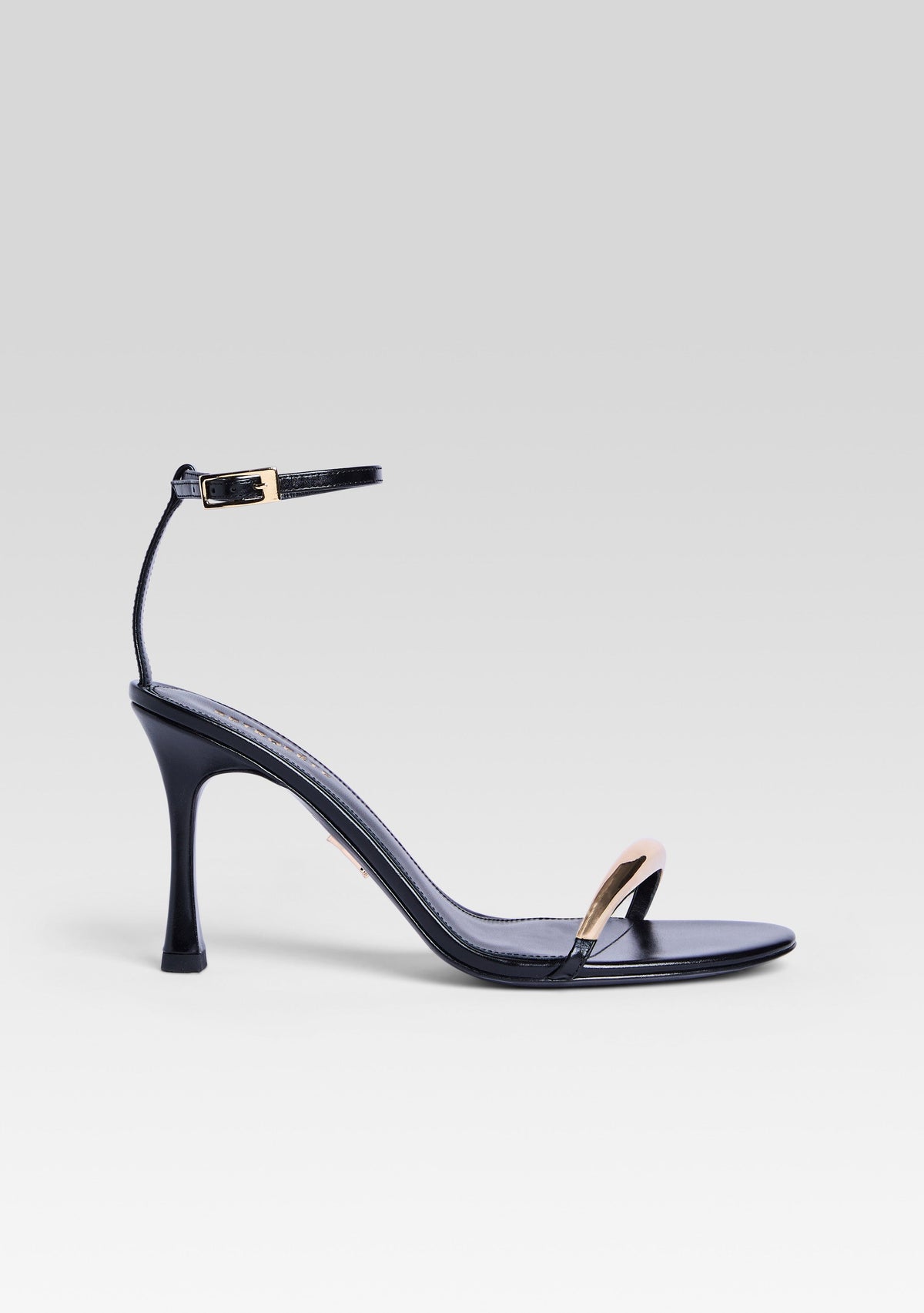 Fawny Sandal by retrofête in Black/Gold, product image 1