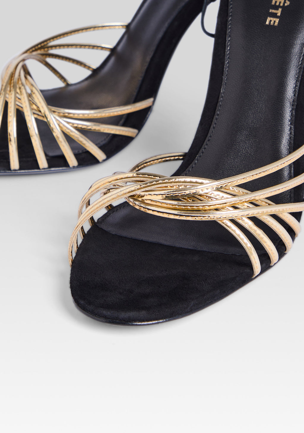Lucio Sandal by retrofête in Gold/ Black, product image 2
