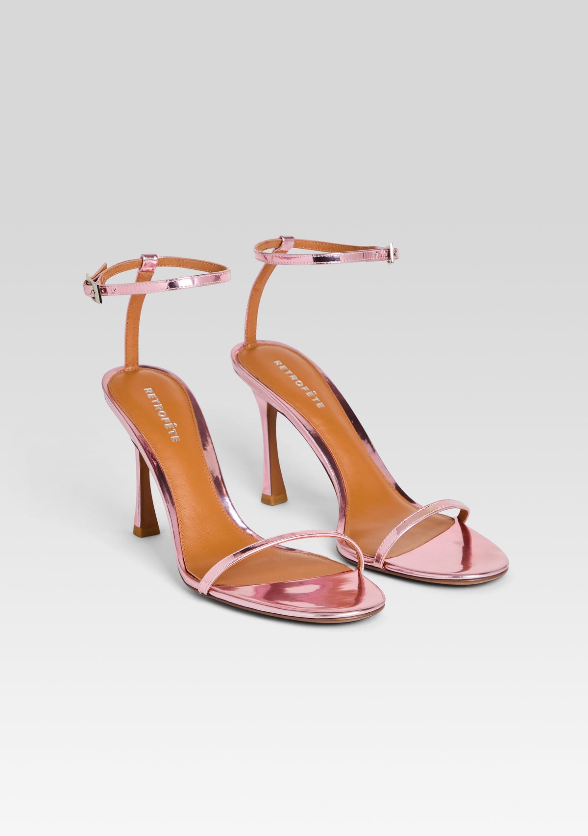 Fowla Sandal by retrofête in Metallic Pink, product image 4