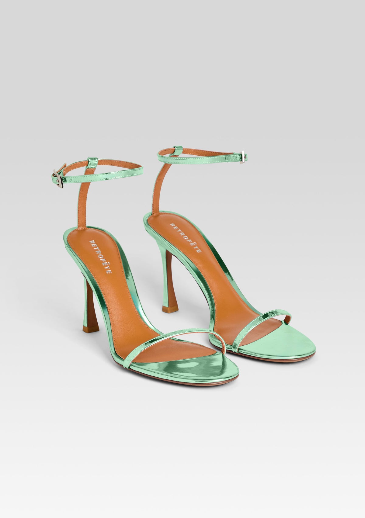 Fowla Sandal by retrofête in Metallic Mint, product image 4