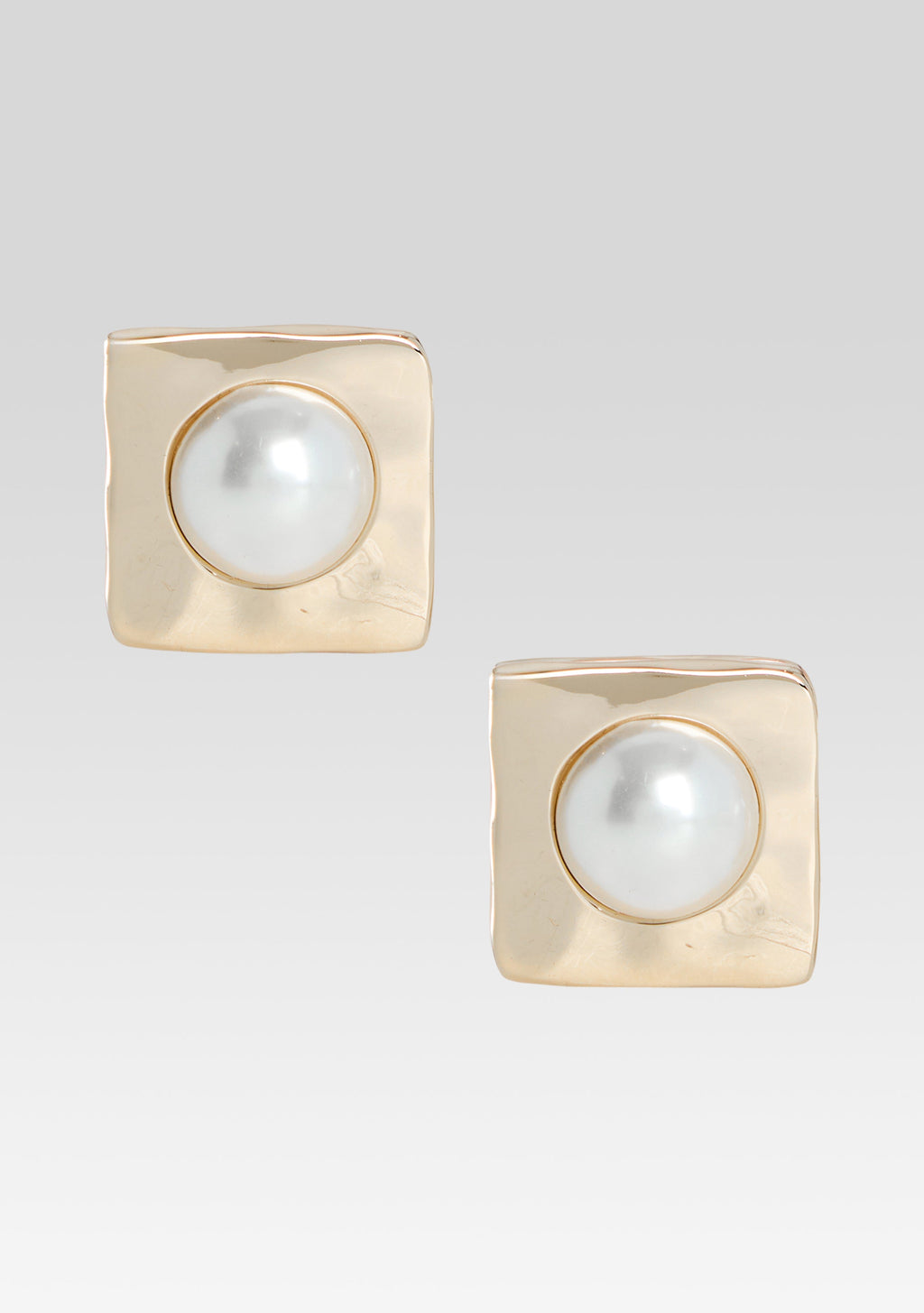 Nikki Pearl Earrings by retrofête in Gold, product image 1
