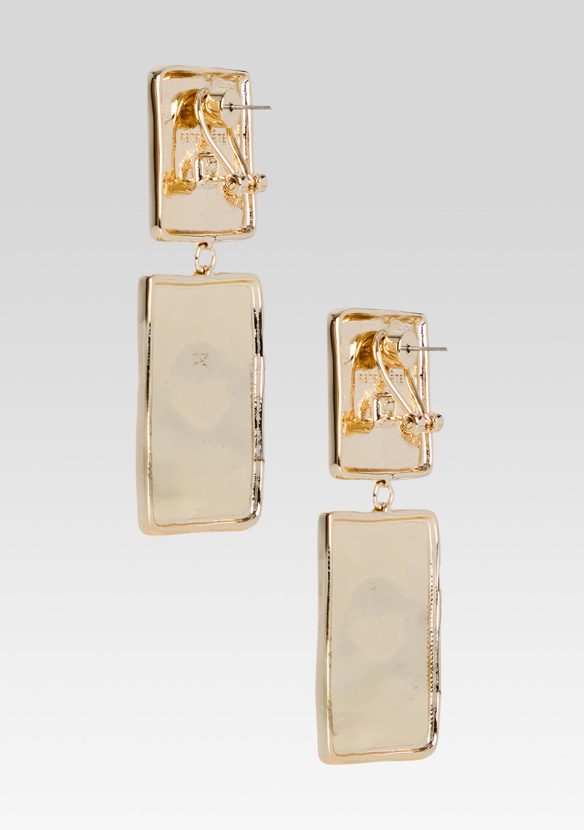 Savannah Pearl Drop Earrings by retrofête in Gold, product image 4